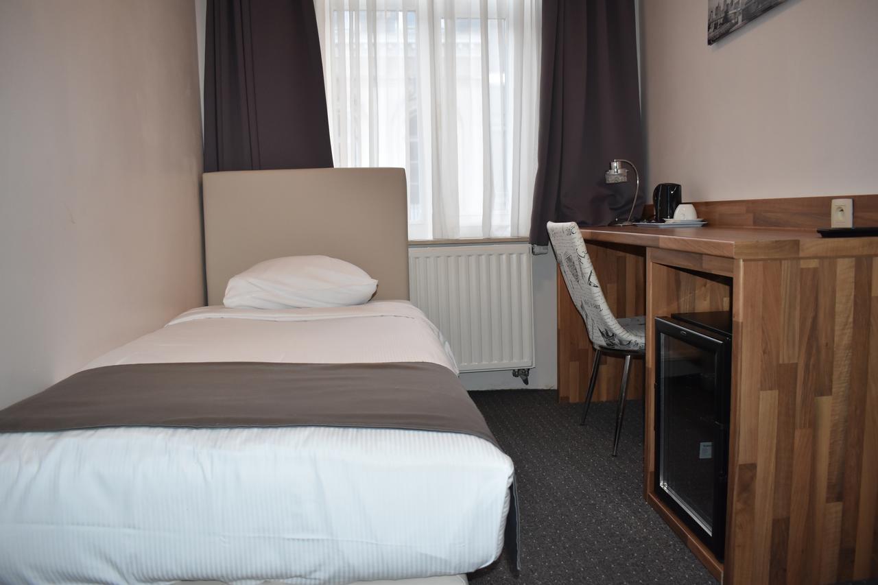 Hotel Meribel Saint-Josse-ten-Noode Εξωτερικό φωτογραφία